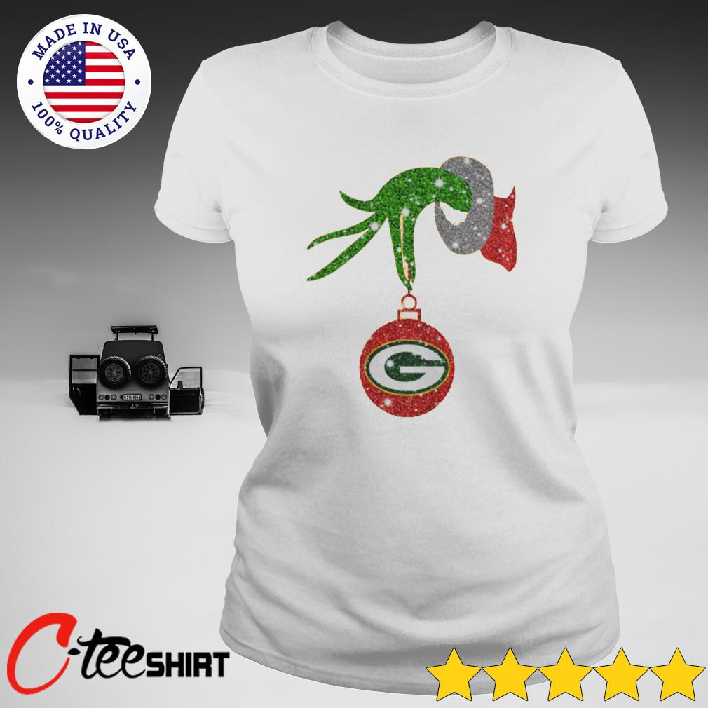 The Grinch holding Ornament Green Bay Packers Christmas shirt